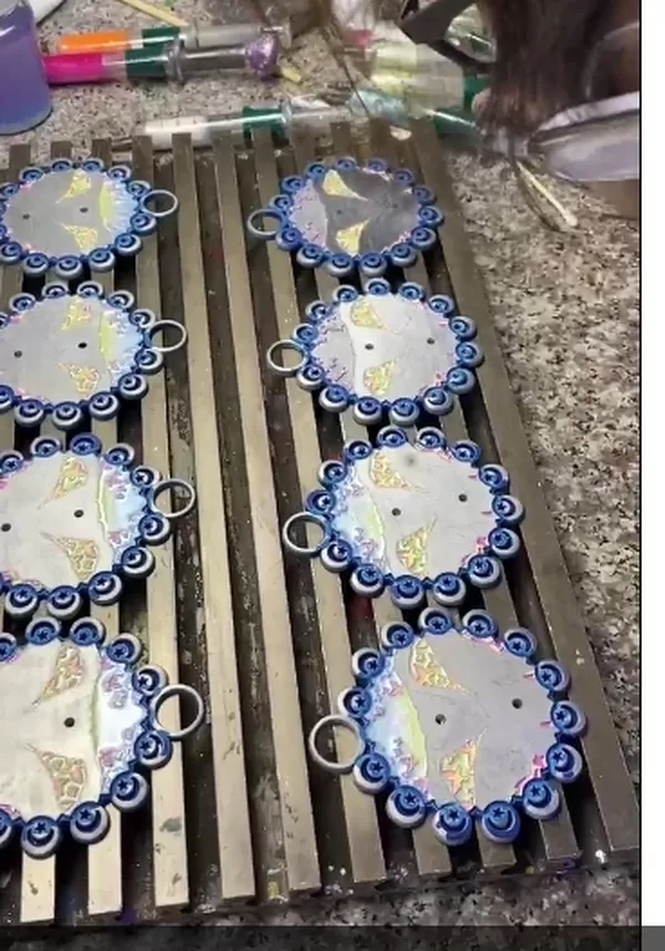 Filling colors of pins