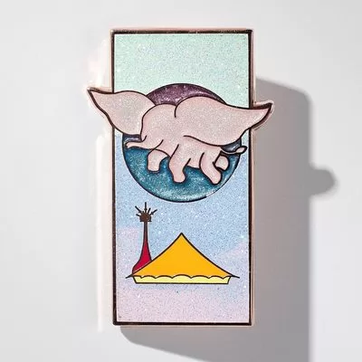 hard enamel pin with pearls and gradient glitter